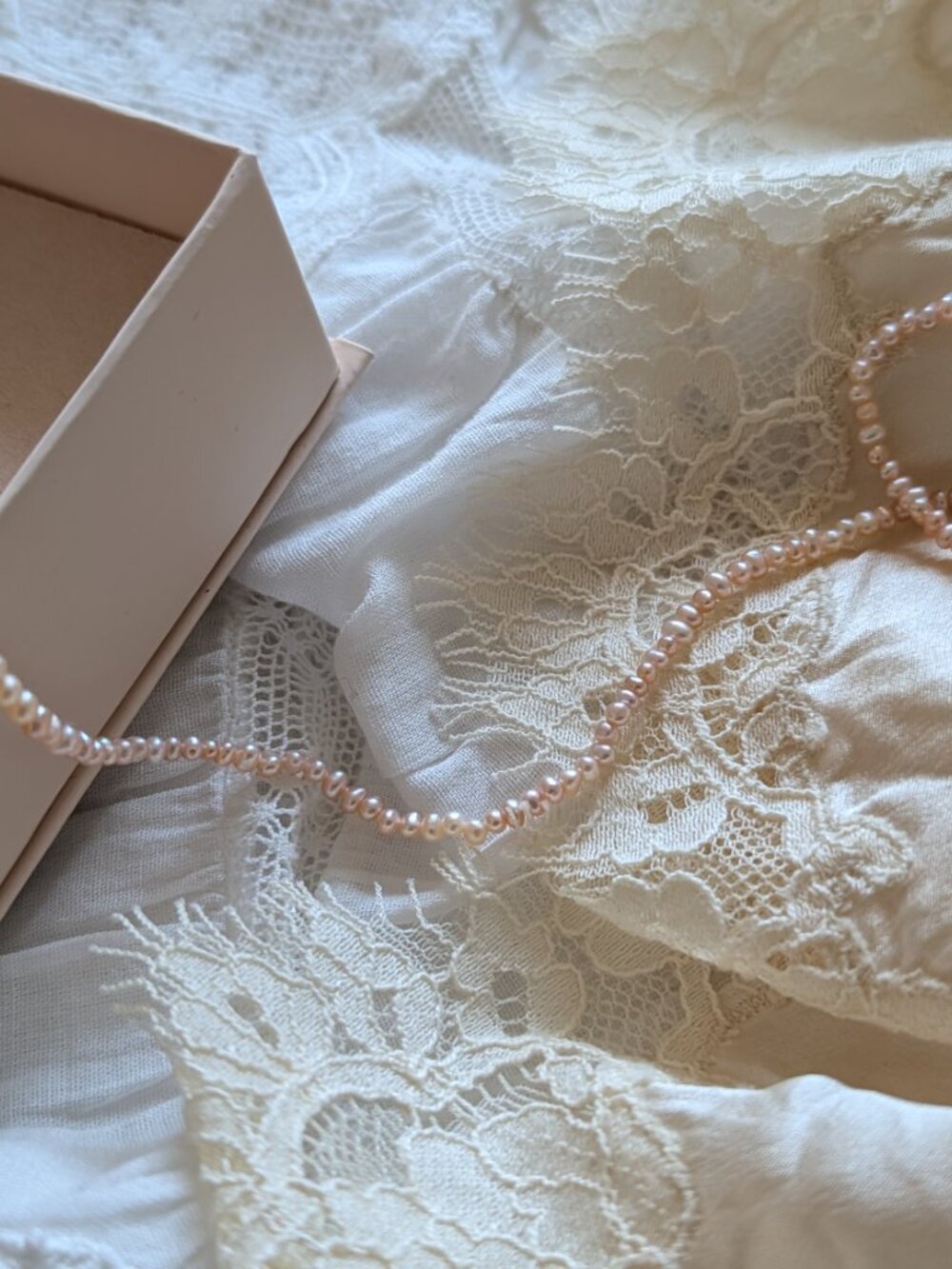 Limited Edition Catbird Ghost Rose Pearl Collar, 15-17" (1 Of 350) - Picture 11 of 14